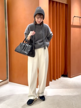 「Whim Gazette（ウィムガゼット）のファークループルオーバー（ニット/セーター、グレー系）」を使った、あおさや。さん（レディース・160cm）の秋コーディネート