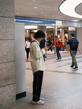 「アイテム（スラックス）」を使った、liouzpさん（メンズ・173cm）の秋コーディネート