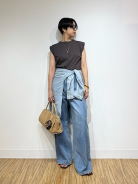 「Whim Gazette（ウィムガゼット）の【Hoaw.】Knot チョーカー（チョーカー、ゴールド系）」を使った、AZUMIさん（レディース・160cm）の夏コーディネート