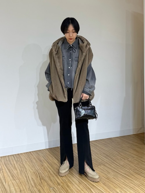 フロントスリットパンツ（スラックス）｜Whim Gazette（ウィムガゼット