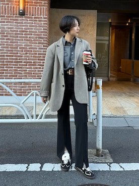 「アイテム（チョーカー）」を使った、AZUMIさん（レディース・160cm）の秋コーディネート