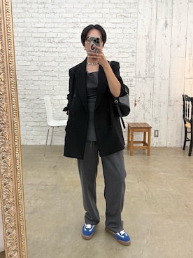 「Whim Gazette（ウィムガゼット）の【Hoaw.】レザー2WAYショルダーバッグ（ショルダーバッグ）」を使った、AZUMIさん（レディース・160cm）の秋コーディネート