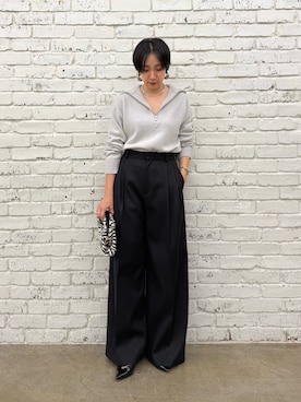 「Whim Gazette（ウィムガゼット）の【INNUE】ZebraチェーンクラッチBAG（クラッチバッグ）」を使った、AZUMIさん（レディース・160cm）の秋コーディネート