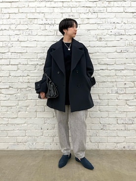 「アイテム（ピーコート）」を使った、AZUMIさん（レディース・160cm）の夏コーディネート