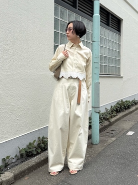 「Whim Gazette（ウィムガゼット）のレースコンビシャツ（シャツ/ブラウス、ベージュ系）」を使った、AZUMIさん（レディース・160cm）の春コーディネート