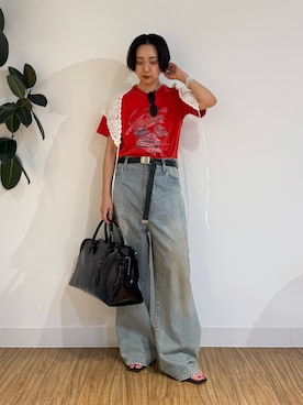 「Whim Gazette（ウィムガゼット）のクロシェニットスカーフ（バンダナ/スカーフ、ホワイト系）」を使った、AZUMIさん（レディース・160cm）の春コーディネート