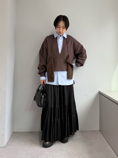 スウェットVネックプルオーバー2（スウェット）｜Whim Gazette