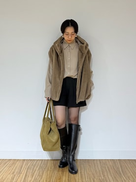 「アイテム（その他アウター、ブラウン系）」を使った、AZUMIさん（レディース・160cm）の秋コーディネート