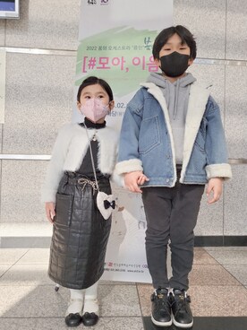 「H&M（エイチ・アンド・エム）のアイテム（カーディガン/ボレロ）」を使った、moonさん（キッズ・100cm）の春コーディネート