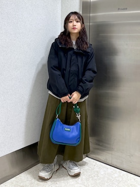 「MILKFED.」｜「アイテム（マウンテンパーカー）」を使った、レイナさん（レディース・154cm）の冬コーディネート