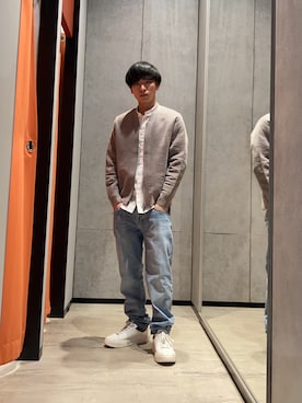 「ARMANI EXCHANGE（アルマーニエクスチェンジ）のアイテム（カーディガン/ボレロ）」を使った、yamapさん（メンズ・173cm）の秋コーディネート