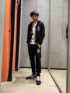 「ARMANI EXCHANGE（アルマーニエクスチェンジ）のアイテム（パーカー）」を使った、yamapさん（メンズ・173cm）の秋コーディネート