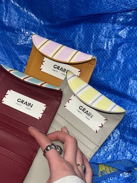 「GRAIN（グレイン）の【GRAIN/グレイン】二つ折りバイカラーウォレット（財布、ホワイト系）」を使った、oairidaoさん（レディース・166cm）の春コーディネート
