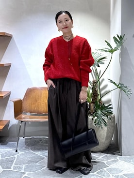 「アイテム（ブローチ/コサージュ）」を使った、KUBOTAさん（レディース・159cm）の秋コーディネート