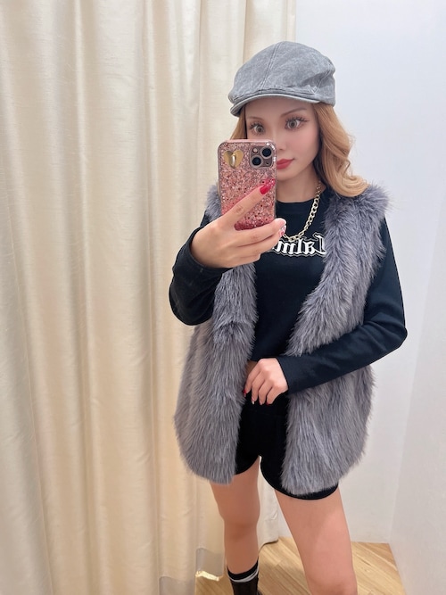 ☆週末限定☆新品未使用　Aga THAIGREEN エコファーベスト　ブラック アーガ Aga THAIGREEN エコファーベスト （チャコールグレー