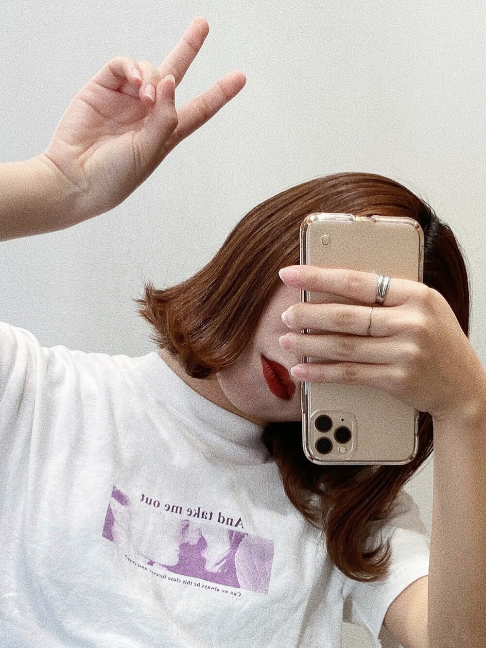 「シンプルコーデ、夏、低身長、ootd、おしゃれさんと繋がりたい、デニムコーデ、トプ画、laguagem」｜「LAGUA GEMのTAKE ME OUT Tシャツ（Tシャツ/カットソー、ホワイト系）」を使った、sumireさん（レディース・155cm）の夏コーディネートの1枚目の写真