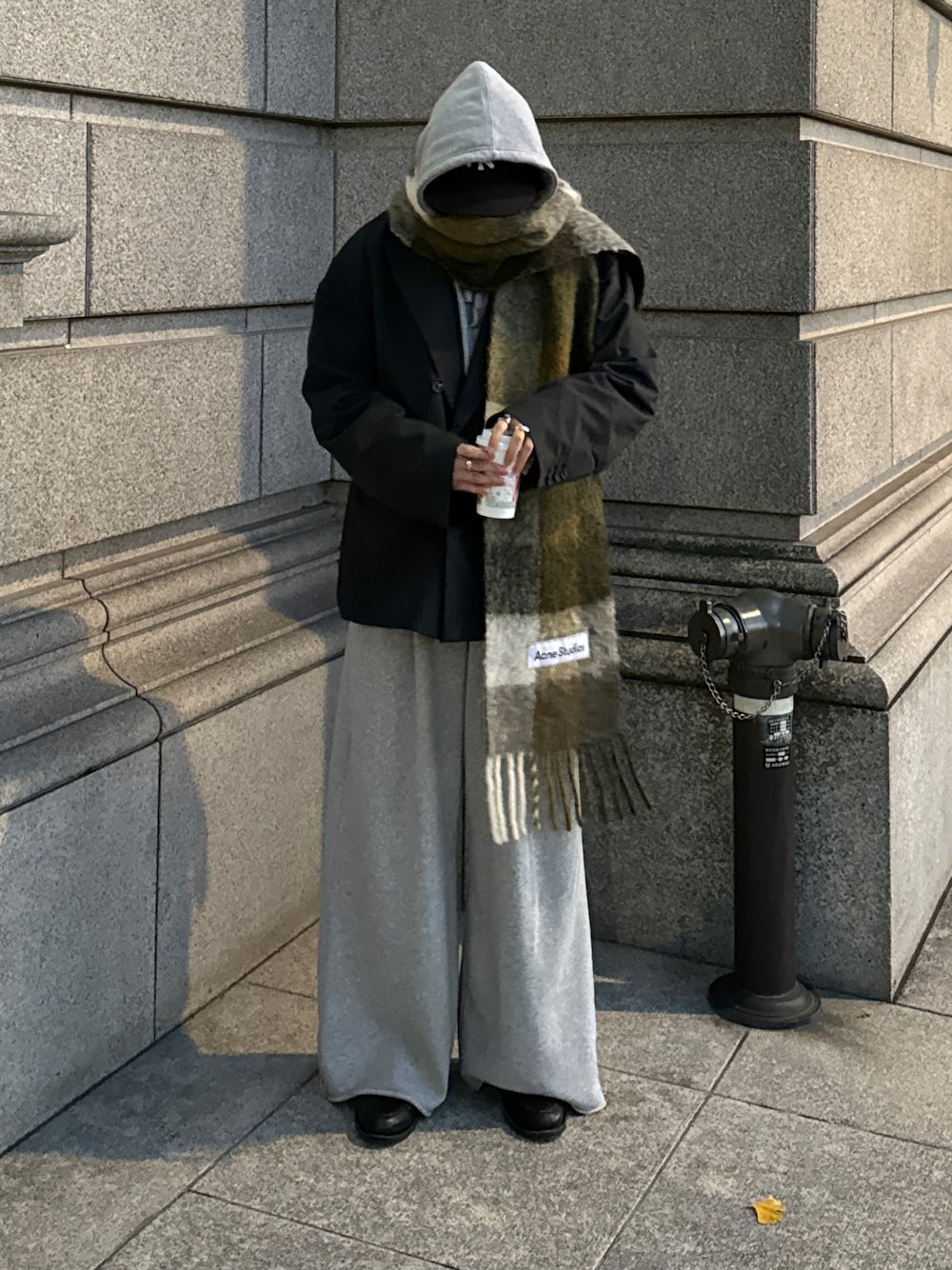 nanoka　Acne Studios 薄灰色 マフラー 200x40cm nanoka Acne Studios 薄灰色 マフラー 200x40cm nanoka様専用