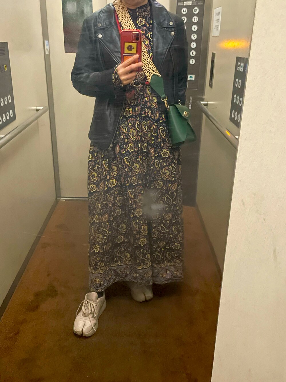 「いまどきジャケット写真、春、春コーデ、大人コーデ、低身長、楽チンコーデ、ママコーデ、ママファッション、私の推しブランド、春服コーデ、通勤コーデ」｜「fevのアイテム（ライダースジャケット、ブラック系）」を使った、yukimnloveさん（レディース・155cm）の春コーディネートの1枚目の写真