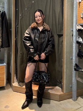 「WHO'S WHO gallery（フーズフーギャラリー）のスタッズベルト（ベルト）」を使った、mashiroさん（レディース・153cm）の秋コーディネート