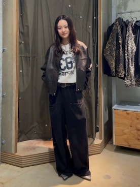 「WHO'S WHO gallery（フーズフーギャラリー）のエリオットナンバリングワンショルダースウェット（スウェット）」を使った、mashiroさん（レディース・153cm）の秋コーディネート