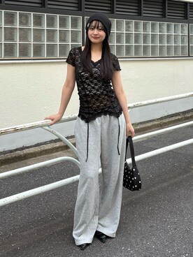 「WHO'S WHO gallery（フーズフーギャラリー）のレースガーターS/S トップス（Tシャツ/カットソー、ブラック系）」を使った、mashiroさん（レディース・153cm）の春コーディネート