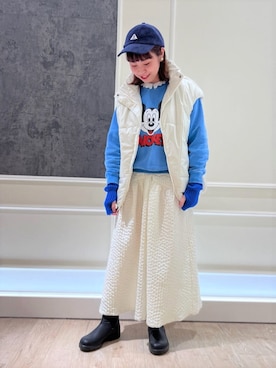 「ミッキー」｜「アイテム（ダウンベスト）」を使った、FREDY&GLOSTER stylingさん（レディース・161cm）の秋コーディネート