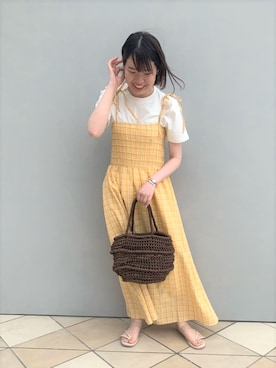 「HALIN（ハリン）のアイテム（かごバッグ）」を使った、FREDY&GLOSTER stylingさん（レディース・160cm）の春コーディネート