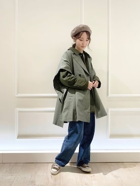 「トレンチ」｜「アイテム（帽子）」を使った、FREDY&GLOSTER stylingさん（レディース・160cm）の秋コーディネート