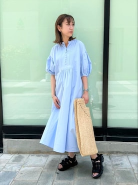 「ブルーワンピース」｜「アイテム（シューズ）」を使った、FREDY&GLOSTER stylingさん（レディース・160cm）の夏コーディネート