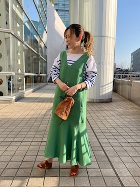 「スクエアトゥ」｜「アイテム（ジャンパースカート）」を使った、FREDY&GLOSTER stylingさん（レディース・150cm）の春コーディネート