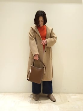 「ロングシャツ」｜「アイテム（その他アウター）」を使った、FREDY&GLOSTER stylingさん（レディース・160cm）の冬コーディネート