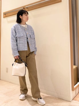 「バンドT」｜「アイテム（ノーカラージャケット）」を使った、FREDY&GLOSTER stylingさん（レディース・154cm）の春コーディネート