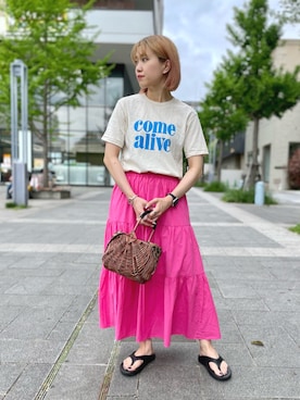 「HALIN（ハリン）のアイテム（かごバッグ）」を使った、FREDY&GLOSTER stylingさん（レディース・160cm）の春コーディネート