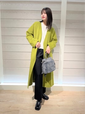 「カラーコート」｜「アイテム（アクセサリー）」を使った、FREDY&GLOSTER stylingさん（レディース・162cm）の秋コーディネート