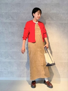「ケーブルニット」｜「アイテム（ジャンパースカート）」を使った、FREDY&GLOSTER stylingさん（レディース・160cm）の秋コーディネート