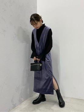「パープル×黒」｜「アイテム（シャツ/ブラウス）」を使った、FREDY&GLOSTER stylingさん（レディース・160cm）の秋コーディネート