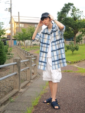「AVIREX（アヴィレックス）のアイテム（サンダル）」を使った、ゆういさん（メンズ・181cm）の秋コーディネート