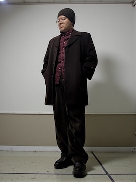 「アイテム（チェスターコート）」を使った、テツロウ+さん（メンズ・165cm）の冬コーディネート