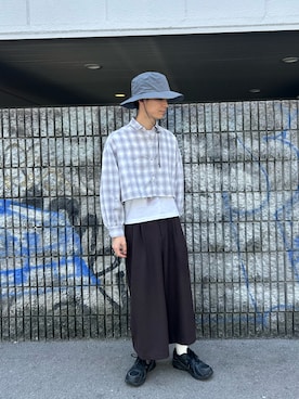 「バケットハット」｜「アイテム（帽子、グレー系）」を使った、takatoさん（メンズ・170cm）の夏コーディネート