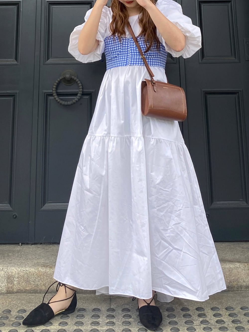 「カフェコーデ、ビスチェ、ZARA、ギンガムチェック、青×白、休日コーデ、ワンピース、sy_ootd、フォロー、イイネ、お気に入り登録お願いします♡、instagram:sh_u41z」｜「ZARAのアイテム（ワンピース、ホワイト系）」を使った、sshuuさん（レディース・154cm）の夏コーディネートの1枚目の写真