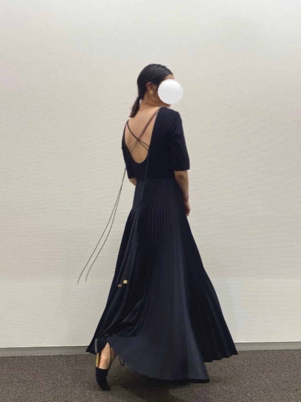 「休日コーデ、ootd、低身長コーデ、おしゃれさんと繋がりたい、ドレス、黒、プリーツスカート、プリーツワンピース、誕生日コーデ、シンプル、大人きれいめ、大人コーデ、sy_ootd、フォロー、イイネ、お気に入り登録お願いします♡、instagram:sh_u41z」｜「SRのアイテム（ドレス、ブラック系）」を使った、sshuuさん（レディース・153cm）の夏コーディネートの1枚目の写真