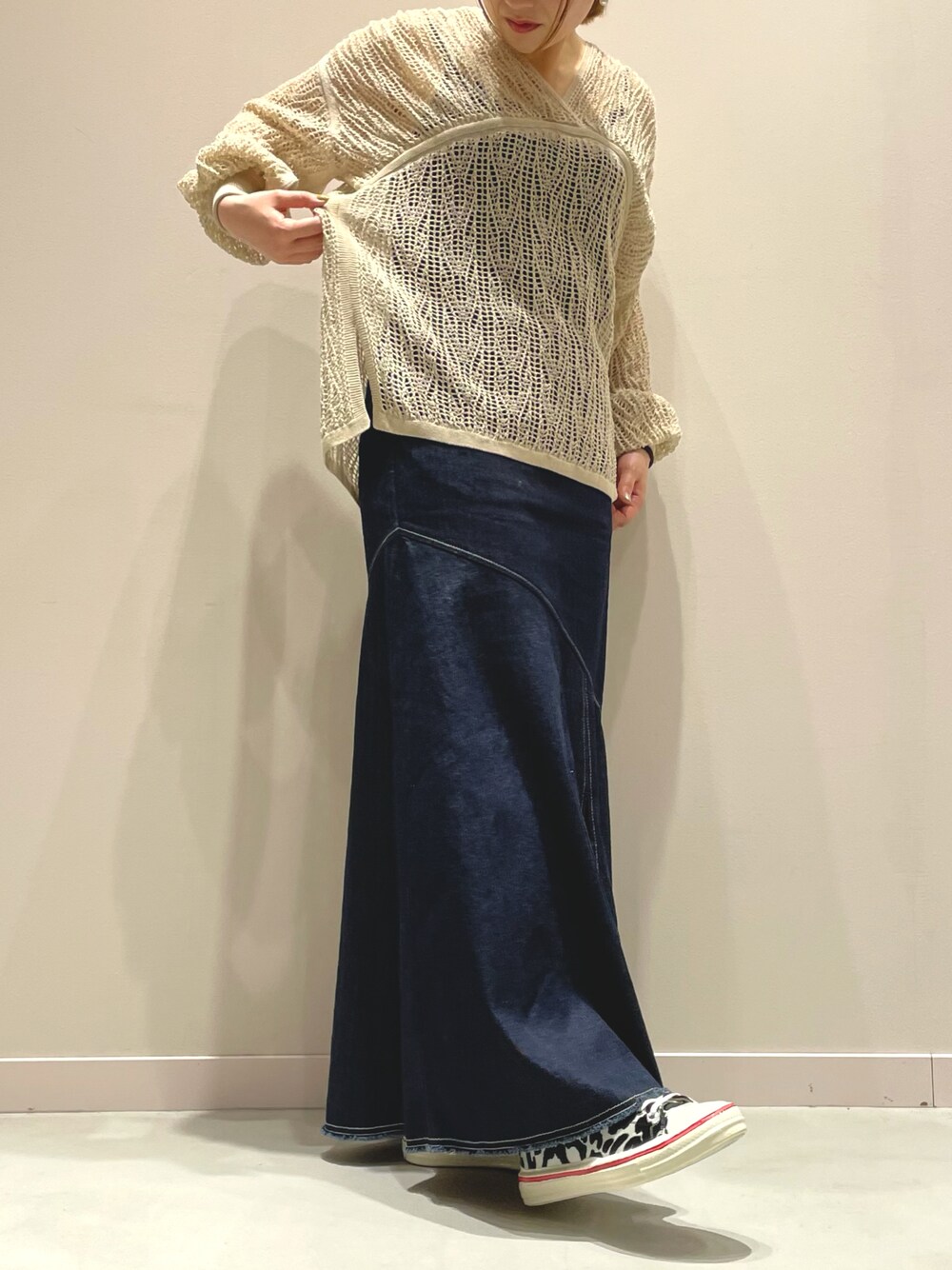 「スカートコーデ、デニムスカート、クロシェ編み、08sircus、MARNI、低身長コーデ」｜「08sircusの＜08sircus＞メッシュロングスリーブニット（ニット/セーター、ホワイト系）」を使った、yukkoさん（レディース・155cm）の秋コーディネートの1枚目の写真