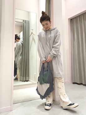 「プリーツバッグ」｜「アイテム（アクセサリー）」を使った、yukkoさん（レディース・155cm）の秋コーディネート