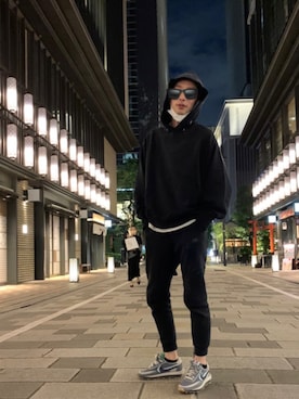 「Acne Studios（アクネストゥディオズ）のアイテム（パーカー）」を使った、emy19xxさん（メンズ・183cm）の秋コーディネート