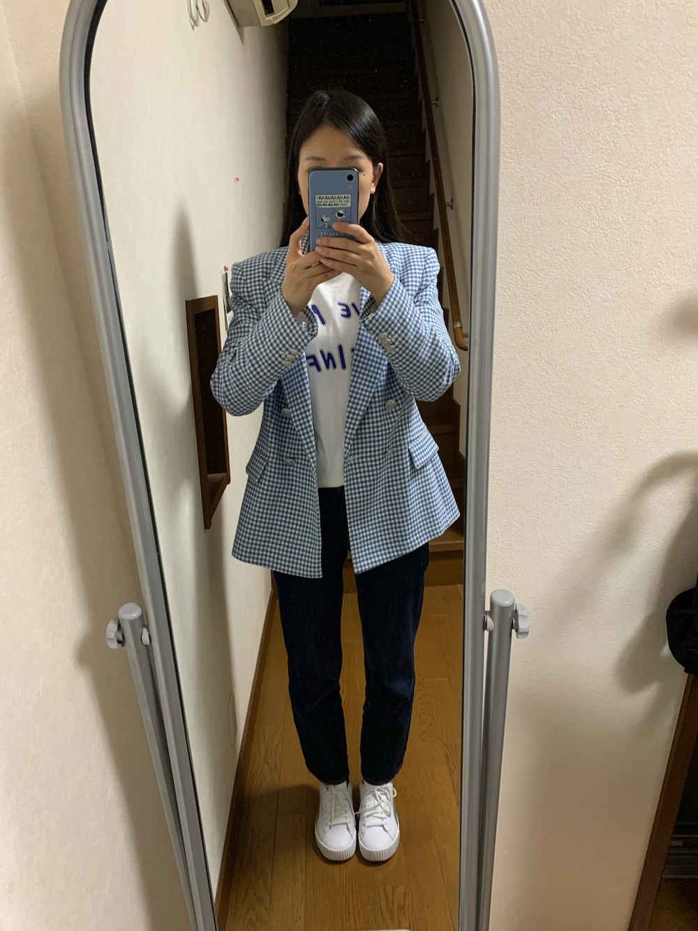 「今日のコーデ、職場スタイル」｜「PUMAのアイテム（スニーカー、ホワイト系）」を使った、ゆかりさん（レディース・161cm）の秋コーディネートの1枚目の写真