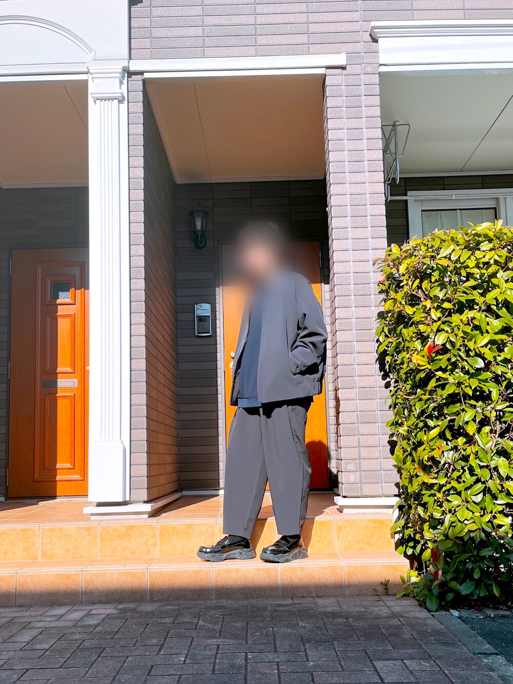 「シンプルコーデ」｜「WYM × ATTACHMENTの【ATTACHMENT × WYM】3TUCK WIDE TAPERED PANTS（その他パンツ、グレー系）」を使った、maru.05さん（メンズ・167cm）の冬コーディネートの1枚目の写真