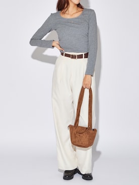 「BLANK　（ブランク）のアイテム」を使った、桃さん（レディース・164cm）の秋コーディネート