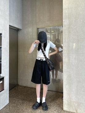 「アイテム（チノパンツ）」を使った、桃さん（レディース・164cm）の夏コーディネート