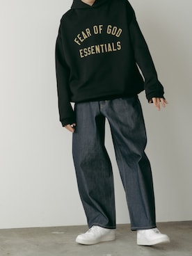 「アイテム（パーカー）」を使った、桃さん（レディース・164cm）の秋コーディネート