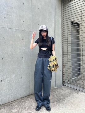 「アイテム（チノパンツ）」を使った、桃さん（レディース・164cm）の夏コーディネート